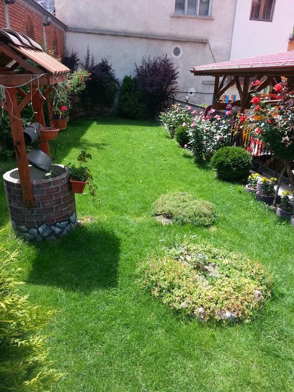 Family Hotel Yola Csepelare Kültér fotó