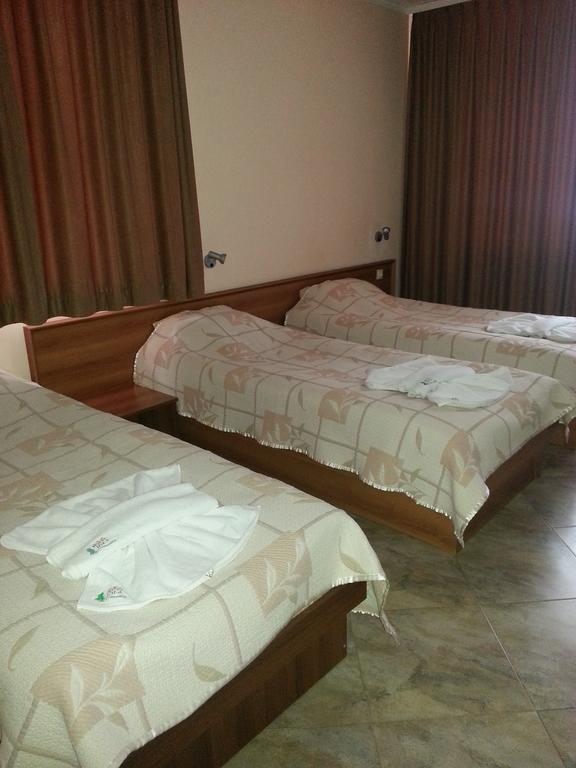 Family Hotel Yola Csepelare Szoba fotó