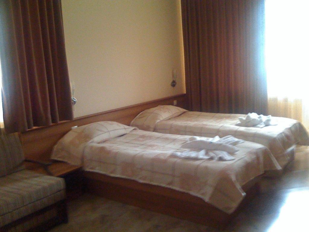 Family Hotel Yola Csepelare Kültér fotó